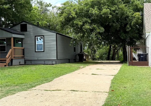 Photo 2 of Single family home for sale at 3741 Nw 29th Street, Oklahoma City, OK 73107 | MLS# 1254510 | Listing updated on 2026-10-20