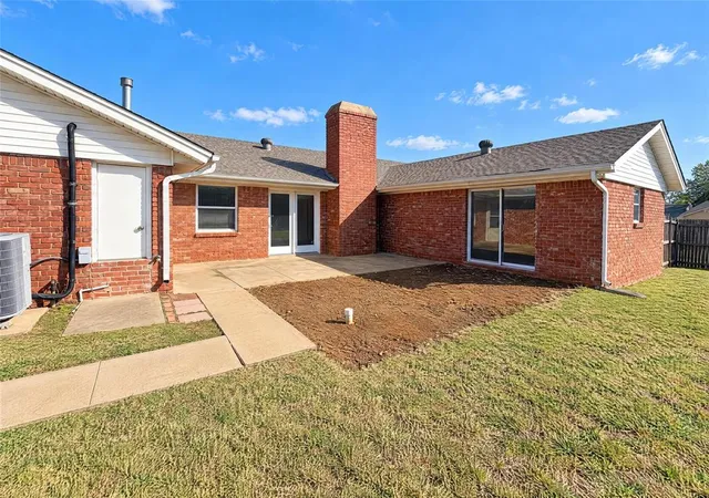 Photo 4 of Single family home for sale at 2500 NW 109th Street, Oklahoma City, OK 73120 | MLS# 1254521 | Listing updated on 2026-10-21