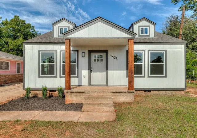 Single family home for sale at 2525 NE 14th Street, Oklahoma City, OK 73117 | MLS# 1254530
