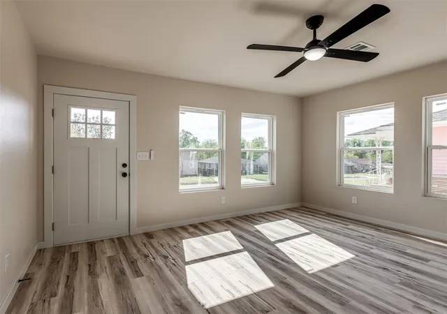 Photo 4 of Single family home for sale at 2525 NE 14th Street, Oklahoma City, OK 73117 | MLS# 1254530 | Listing updated on 2026-10-22