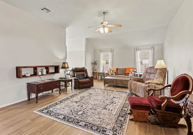 Photo 4 of Single family home for sale at 720 N Shadowhill St, Norman, OK 73071 | MLS# 1254533 | Listing updated on 2026-10-21
