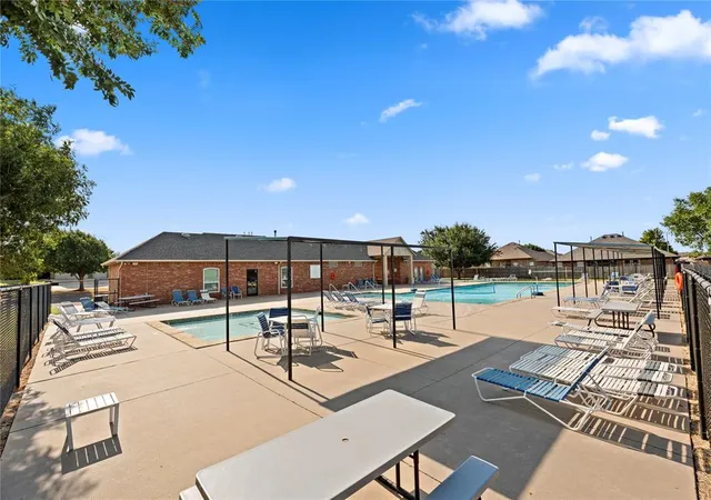 Photo 3 of Single family home for sale at 13921 Korbyn Dr, Yukon, OK 73099 | MLS# 1254542 | Listing updated on 2026-10-27