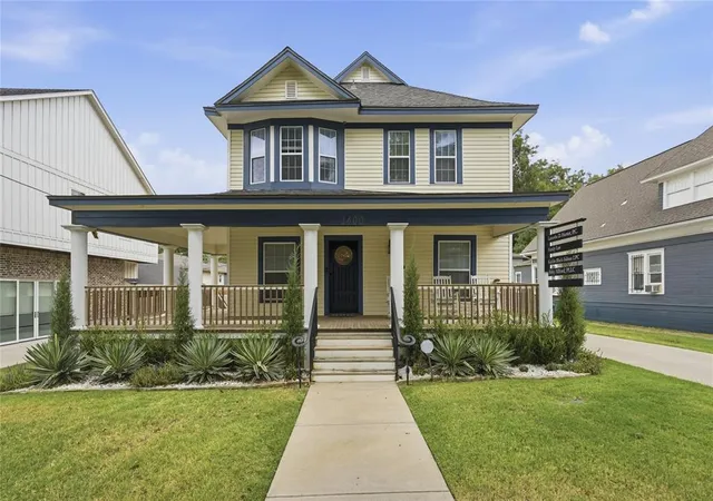 Single family home for sale at 1400 NW 16th Street, Oklahoma City, OK 73106 | MLS# 1254553
