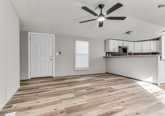 Photo 3 of Single family home for sale at 326 S Cherry Ave, Union City, OK 73090 | MLS# 1254558 | Listing updated on 2026-10-20