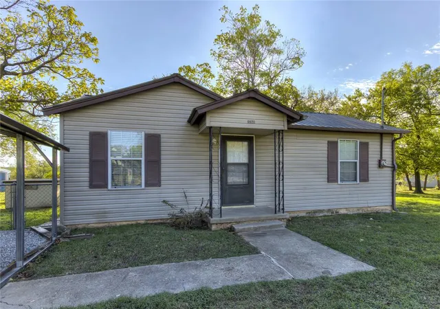 Photo 1 of Sale Pending at 2260 E Meyers Cir, Choctaw, OK 73020 | MLS# 1254561 | Listing updated on 2026-10-27