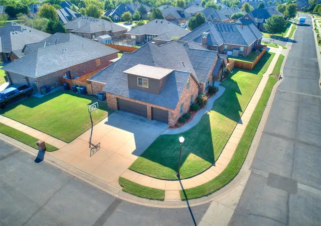 Photo 1 of Single family home for sale at 4712 SW 124th Place, Oklahoma City, OK 73173 | MLS# 1254586 | Listing updated on 2026-10-20