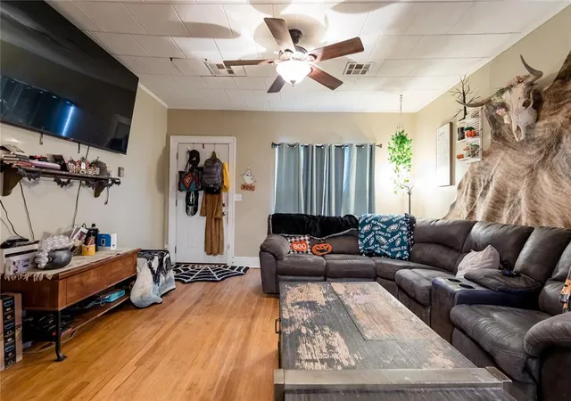 Photo 3 of Single family home for sale at 1011 W 5th Street, Elk City, OK 73644 | MLS# 1254588 | Listing updated on 2026-10-22