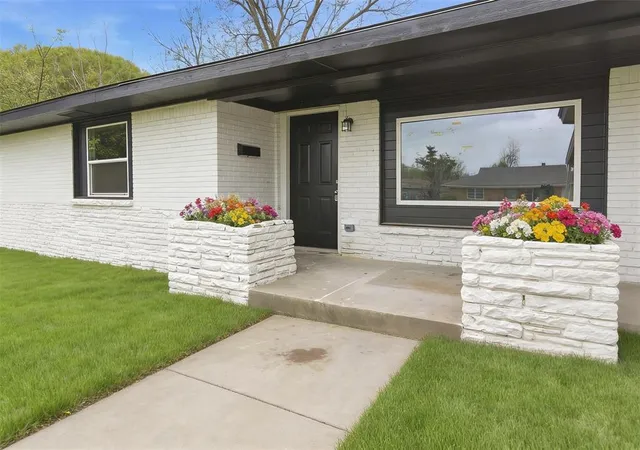 Single family home for sale at 1512 NE 46th Street, Oklahoma City, OK 73111 | MLS# 1254619