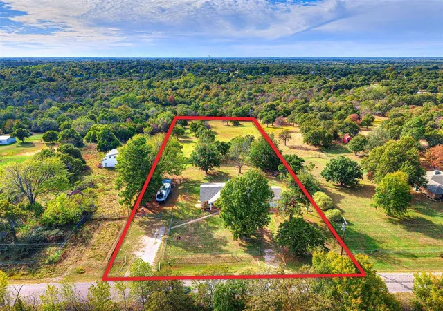 Photo 2 of Single family home for sale at 421 Bobby Mankin Dr, Choctaw, OK 73020 | MLS# 1254660 | Listing updated on 2026-10-23