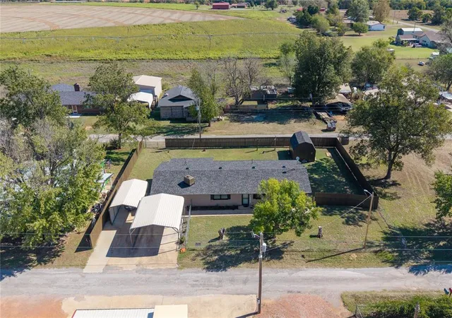 Photo 3 of Single family home for sale at 213 Meadowlark Ln, Fort Cobb, OK 73038 | MLS# 1254661 | Listing updated on 2026-10-28