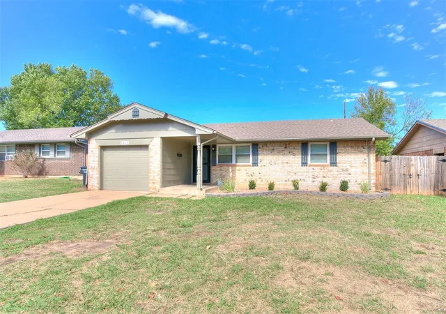 Photo 1 of Single family home for sale at 1017 Nw 28th Street, Moore, OK 73160 | MLS# 1254665 | Listing updated on 2026-10-22
