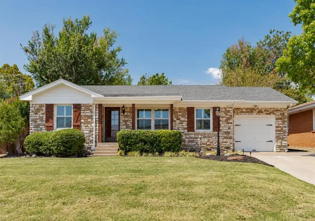Photo 2 of Single family home for sale at 10013 Ridgeview Dr, Oklahoma City, OK 73120 | MLS# 1254677 | Listing updated on 2026-10-28