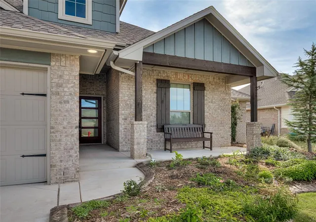 Photo 2 of Single family home for sale at 3404 Broadmoore Dr, Oklahoma City, OK 73160 | MLS# 1254682 | Listing updated on 2026-10-28