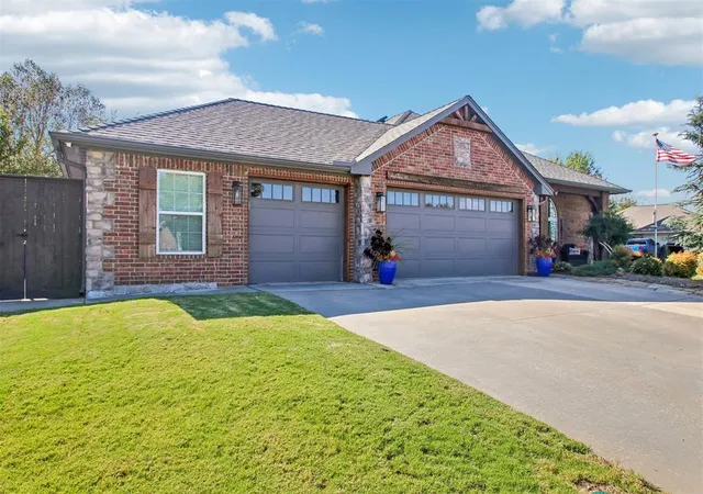 Photo 3 of Single family home for sale at 1408 Baycharter St, Norman, OK 73071 | MLS# 1254690 | Listing updated on 2026-10-23