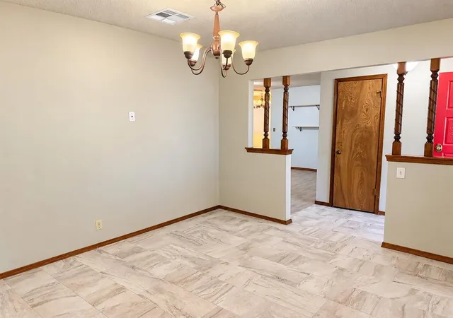 Photo 3 of Single family home for sale at 916 E Hills Dr, Moore, OK 73160 | MLS# 1254691 | Listing updated on 2026-10-21
