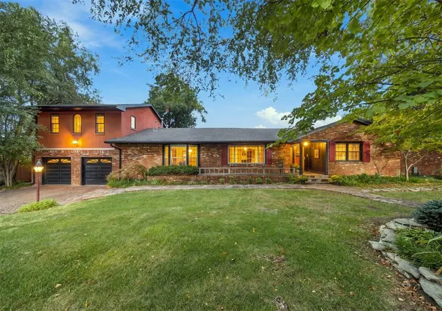 Photo 1 of Single family home for sale at 4231 S Columbia Pl, Tulsa, OK 74105 | MLS# 1254709 | Listing updated on 2026-10-21