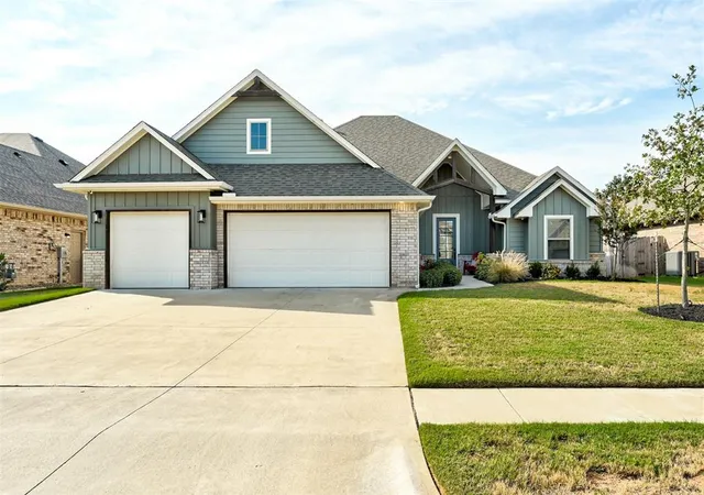 Photo 3 of Single family home for sale at 1404 Monterey Dr, Norman, OK 73072 | MLS# 1254739 | Listing updated on 2026-10-28