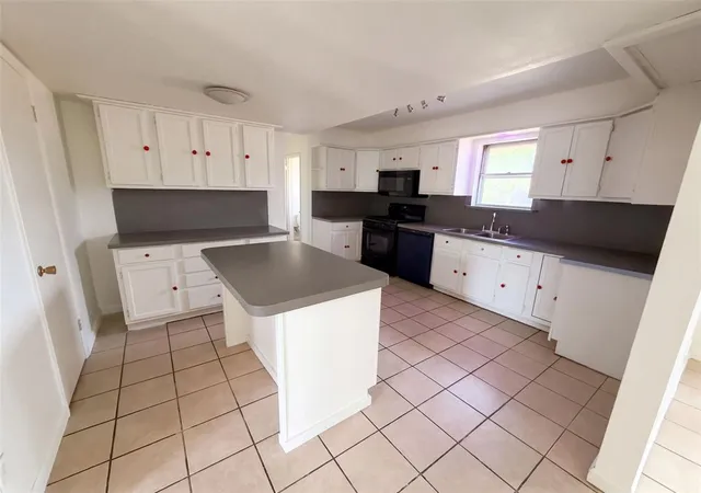 Photo 1 of Single family home for sale at 4805 Michael Dr, Oklahoma City, OK 73115 | MLS# 1254755 | Listing updated on 2026-10-22