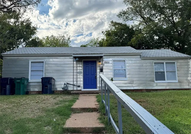 Photo 1 of Single family home for sale at 1925 N Cherry Ave, Oklahoma City, OK 73121 | MLS# 1254771 | Listing updated on 2026-10-21