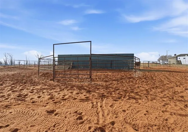 Photo 2 of Single family home for sale at 20319 E 1110 Road, Elk City, OK 73644 | MLS# 1254788 | Listing updated on 2026-10-26