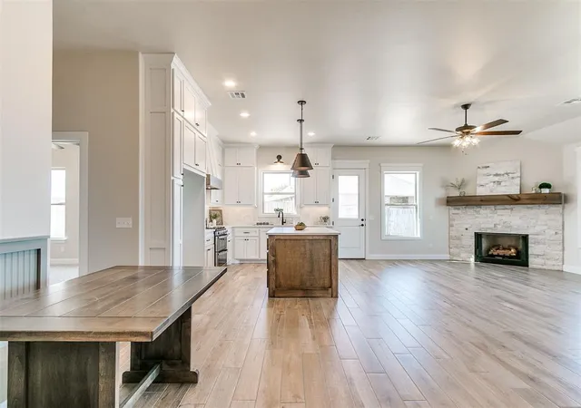 Photo 1 of Single family home for sale at 2000 Wood Valley Ct, Norman, OK 73071 | MLS# 1254789 | Listing updated on 2026-10-23