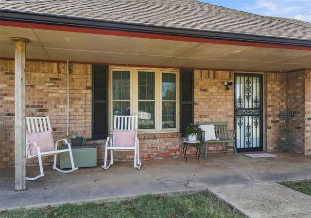 Photo 4 of Sale Pending at 6100 Edendale Dr, Newalla, OK 74857 | MLS# 1254800 | Listing updated on 2026-10-26