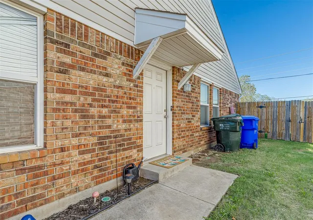 Photo 2 of House for sale at 1908 E Leeds Ln #1908 and 1910, Norman, OK 73071 | MLS# 1254807 | Listing updated on 2026-10-28