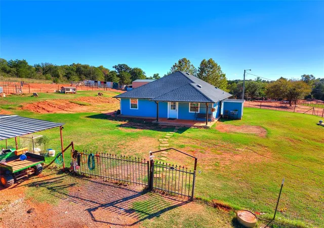 Single family home for sale at 13950 Kelly Dr, Noble, OK 73068 | MLS# 1254842