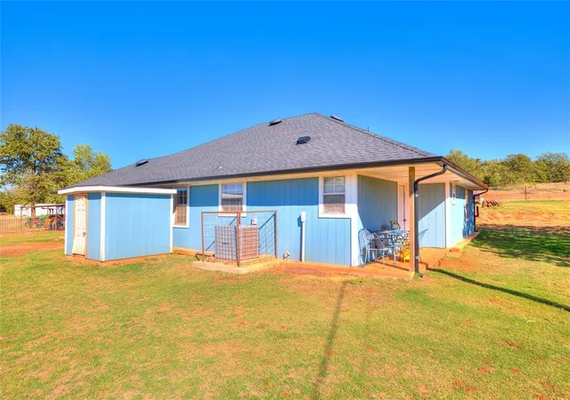 Photo 4 of Single family home for sale at 13950 Kelly Dr, Noble, OK 73068 | MLS# 1254842 | Listing updated on 2026-10-24