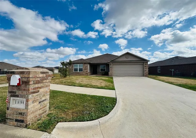 Photo 2 of Single family home for sale at 1890 Bartlett Dr, Newcastle, OK 73065 | MLS# 1254855 | Listing updated on 2026-10-21