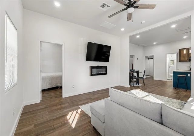 Photo 4 of Single family home for sale at 314 W Springer Ave, Guthrie, OK 73044 | MLS# 1254856 | Listing updated on 2026-10-22