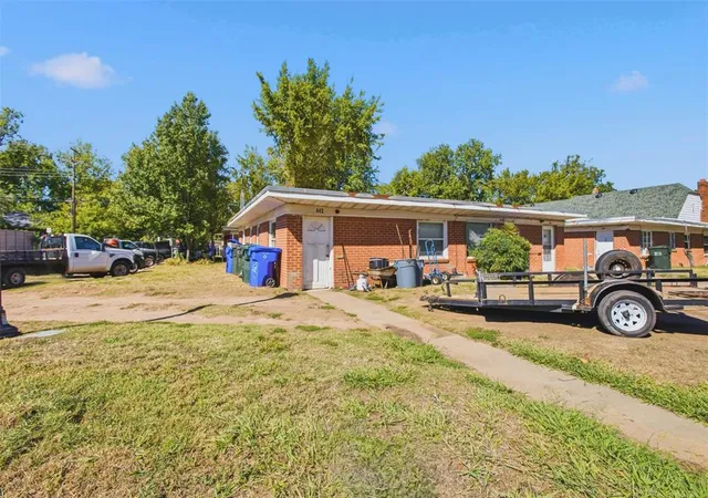 Photo 3 of Sale Pending at 434 Park Dr #436, Norman, OK 73069 | MLS# 1254863 | Listing updated on 2026-10-26