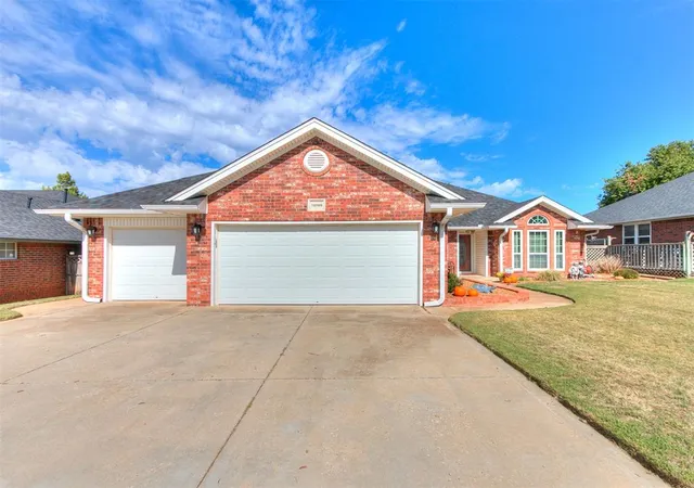 Single family home for sale at 10509 Foxhorn Cir, Oklahoma City, OK 73130 | MLS# 1254866