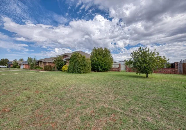 Photo 1 of Single family home for sale at 206 Cypress Ave, Elk City, OK 73644 | MLS# 1254869 | Listing updated on 2026-10-23