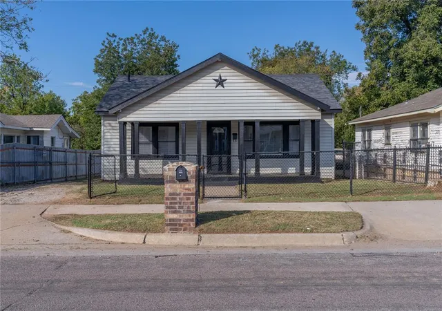Photo 1 of Single family home for sale at 3711 S Shields Blvd, Oklahoma City, OK 73129 | MLS# 1254909 | Listing updated on 2026-10-22