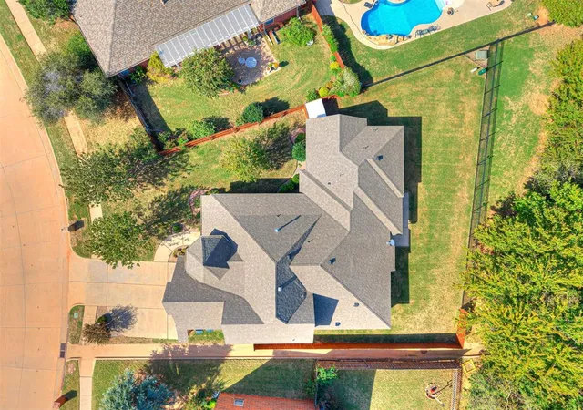 Photo 4 of Single family home for sale at 405 Branch Line Rd, Yukon, OK 73099 | MLS# 1254923 | Listing updated on 2026-10-23