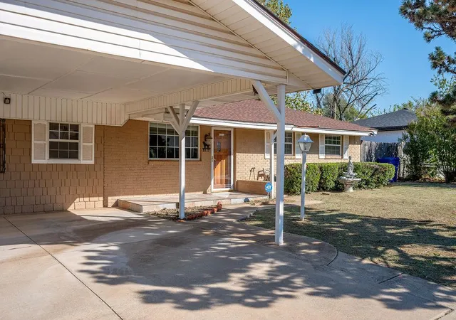 Photo 1 of Single family home for sale at 5817 SE 9th Street, Oklahoma City, OK 73110 | MLS# 1254937 | Listing updated on 2026-10-23