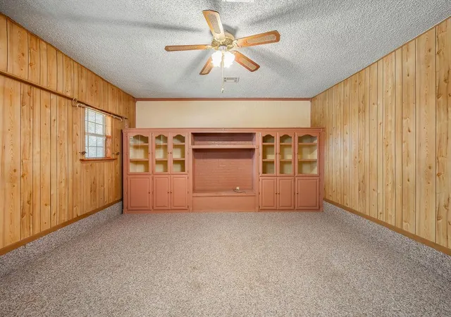 Photo 4 of Single family home for sale at 5817 SE 9th Street, Oklahoma City, OK 73110 | MLS# 1254937 | Listing updated on 2026-10-23