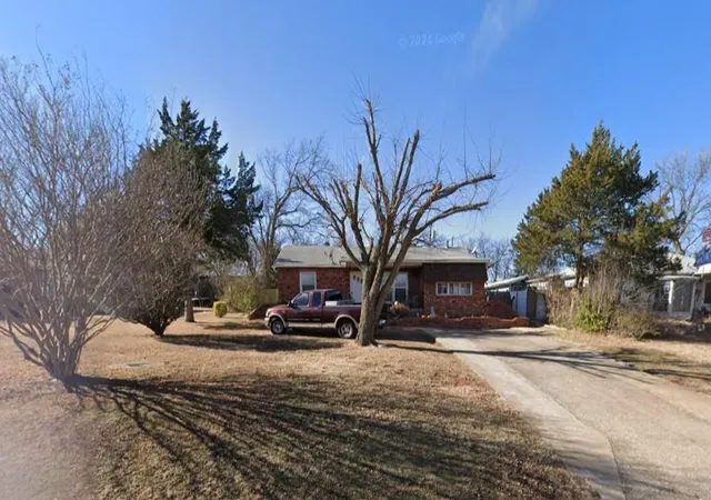 Photo 1 of Single family home for sale at 1210 N Louisa Ave, Shawnee, OK 74801 | MLS# 1254948 | Listing updated on 2026-10-22