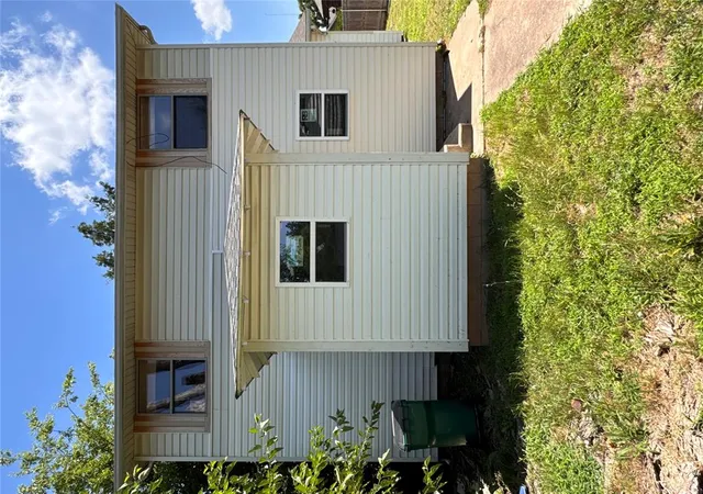 Photo 2 of Single family home for sale at 325 Se 42nd Street, Oklahoma City, OK 73129 | MLS# 1254962 | Listing updated on 2026-10-27