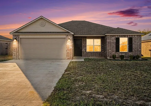 Single family home for sale at 695 Foxtail Dr, Newcastle, OK 73065 | MLS# 1254974