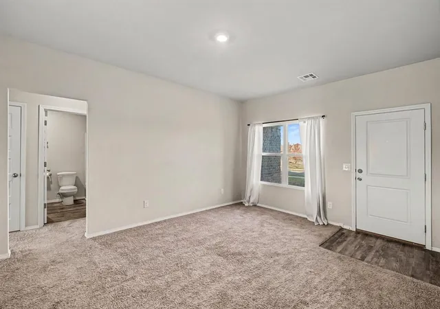 Photo 4 of Single family home for sale at 695 Foxtail Dr, Newcastle, OK 73065 | MLS# 1254974 | Listing updated on 2026-10-24