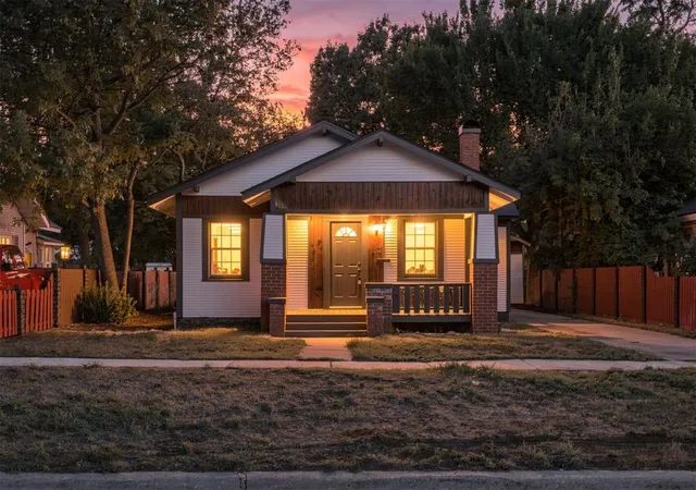 Photo 1 of Single family home for sale at 912 S 16th Street, Chickasha, OK 73018 | MLS# 1254976 | Listing updated on 2026-10-23