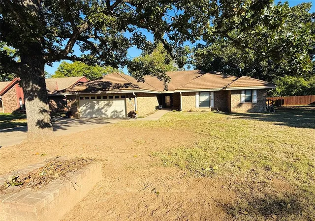 Photo 2 of Single family home for sale at 1224 Willowtree Ln, Seminole, OK 74868 | MLS# 1254991 | Listing updated on 2026-10-29