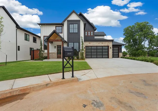 Single family home for sale at 2009 Colonial Way, Edmond, OK 73025 | MLS# 1255014
