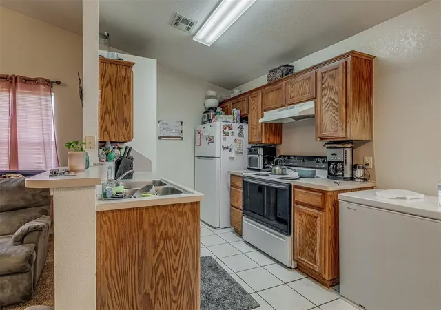 Photo 2 of House for sale at 1641 High Cir #1641/1645, Norman, OK 73071 | MLS# 1255016 | Listing updated on 2026-10-28