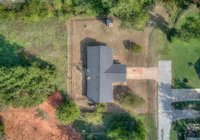 Single family home for sale at 409 NE 9th Street, Blanchard, OK 73010 | MLS# 1255018