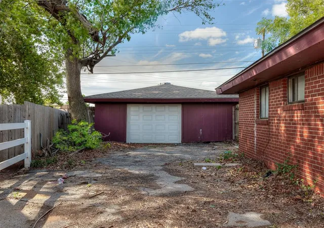 Photo 2 of Single family home for sale at 3228 Dentwood Ter, Del City, OK 73115 | MLS# 1255026 | Listing updated on 2026-10-27
