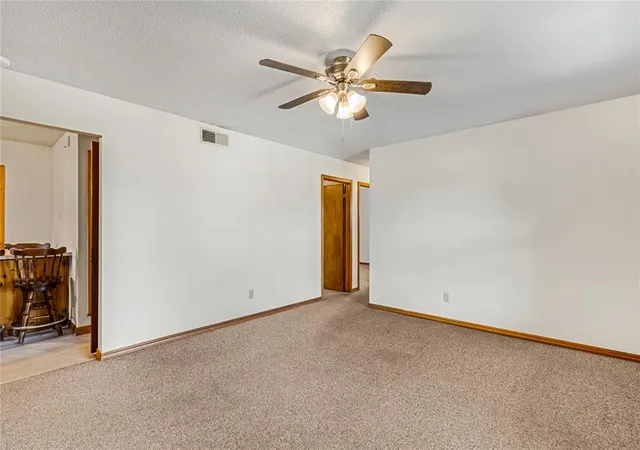 Photo 4 of Single family home for sale at 913 Holoway Dr, Oklahoma City, OK 73110 | MLS# 1255059 | Listing updated on 2026-10-24
