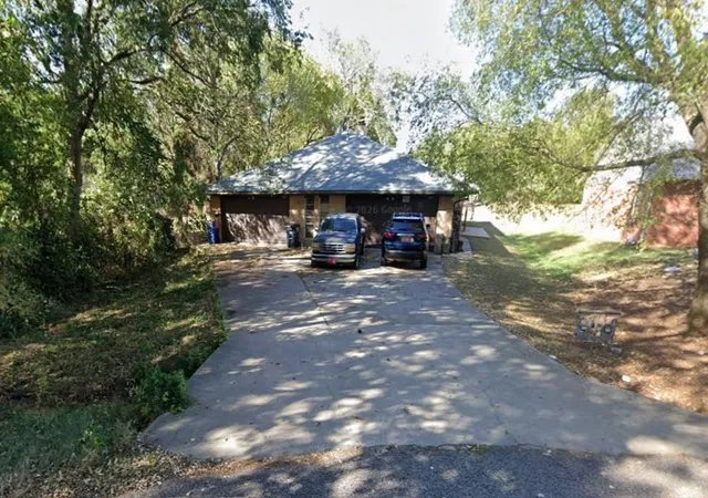 Photo 1 of Multi family home for sale at 502 E Anna St, Shawnee, OK 74801 | MLS# 1255064 | Listing updated on 2026-10-23